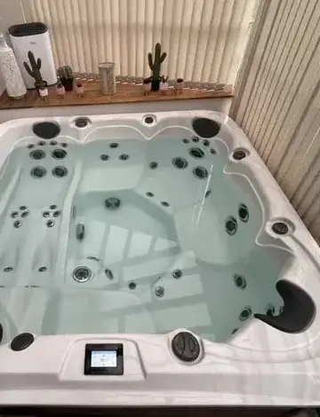 piscine intérieure La Chapelle-des-Fougeretz-4